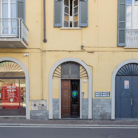 Sant'Agostino Apartments By Rent All Комо Экстерьер фото
